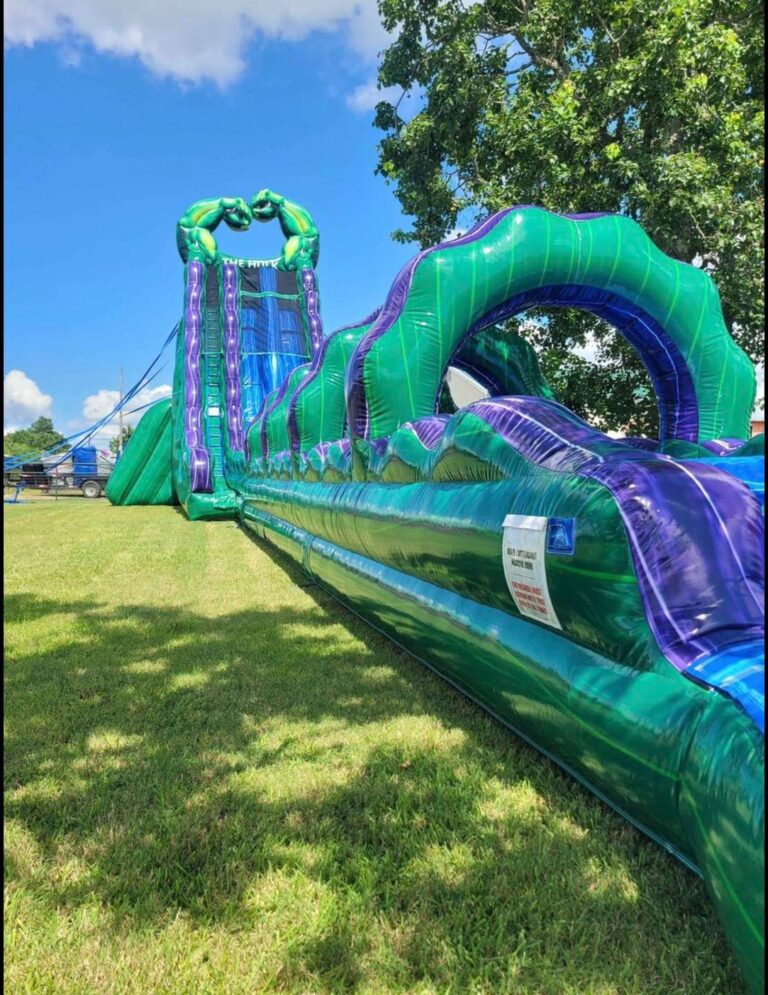 How to Choose the Best Commercial Inflatable Water Slide for Your Business: The Ultimate Guide